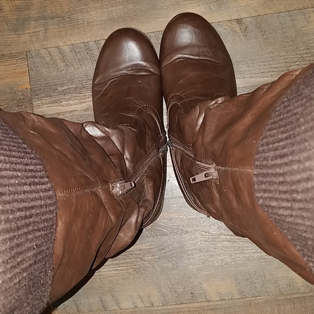 Soda brown boots up to the knee sz 7